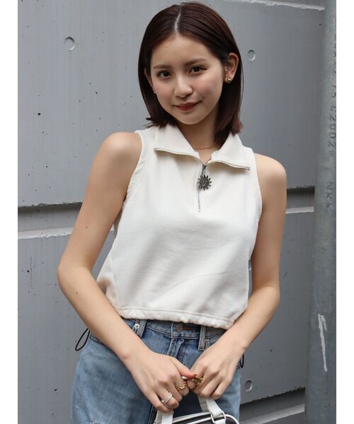 EVRIS（エヴリス）の「SUNNYハーフジップノースリトップス（Tシャツ/カットソー・レディース・イエロー/ホワイト/ブラック/グレー・FREE）」の20枚目の写真