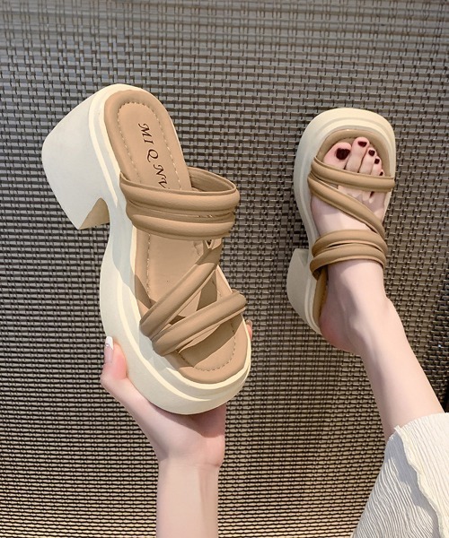 Miniministore(ミニミニストア)の「ミュールサンダル 厚底 太ヒール 美脚夏(サンダル・レディース・アイボリー/ブラック/ダークベージュ・24.5cm/23.0cm/22.5cm/25.0cm/24.0cm/23.5cm)」の13枚目の写真