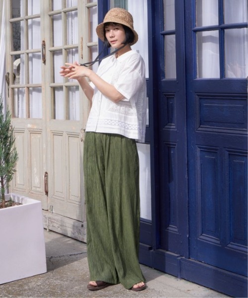 LBC（エルビーシー）の「エアプリーツワイドイージーパンツ（その他パンツ・レディース・ダークオリーブ/ブラック/ベージュ/マスタード・M/L）」の13枚目の写真