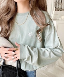 classicalelf（クラシカルエルフ）の「大人カジュアルスタイルに。綿100％着心地抜群の胸刺繍クルーネック長袖Tシャツ（Tシャツ/カットソー）」