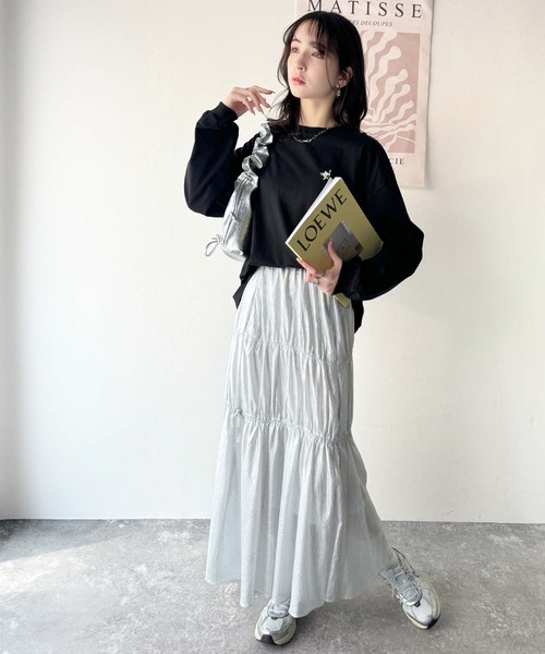 classicalelf(クラシカルエルフ)の「大人カジュアルスタイルに。綿100%着心地抜群の胸刺繍クルーネック長袖Tシャツ(Tシャツ/カットソー・レディース・ブラック系その他/オフホワイト/ブラック/ホワイト×ブラック/グリーン/オートミール・X-LARGE/LARGE/MEDIUM/SMALL)」の14枚目の写真