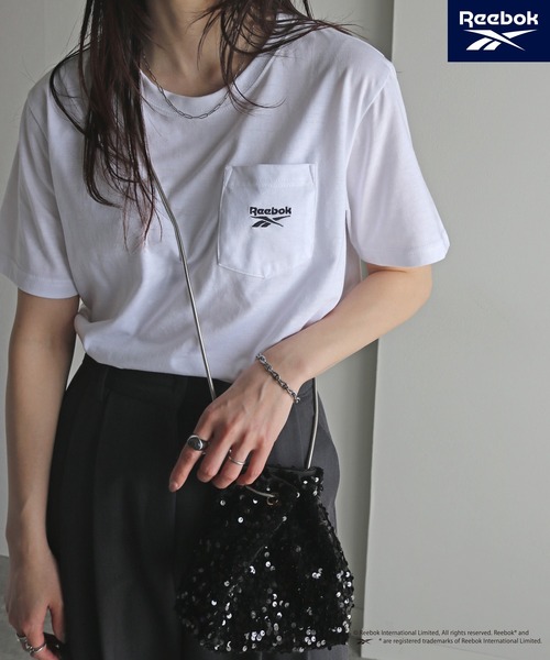 COURO(コウロ)の「【Reebok/リーボック】 ポケット付きワンポイント刺繍ロゴTシャツ(Tシャツ/カットソー・レディース・ブラック/サックスブルー/ホワイト/ネイビー・M/XL/L)」の2枚目の写真