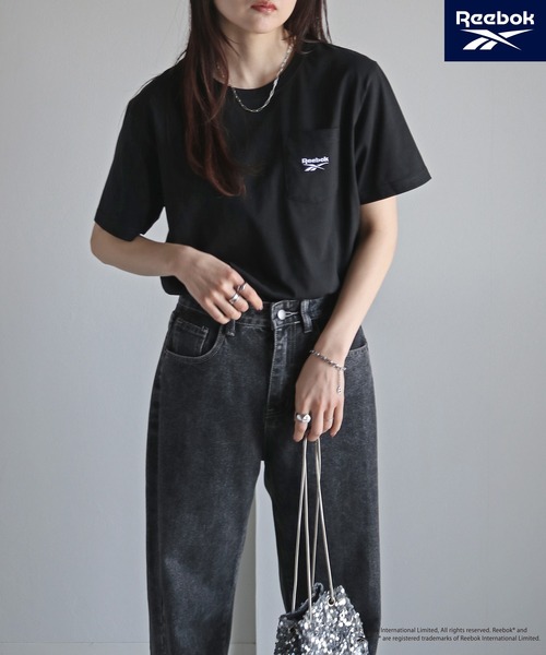 COURO(コウロ)の「【Reebok/リーボック】 ポケット付きワンポイント刺繍ロゴTシャツ(Tシャツ/カットソー・レディース・ブラック/サックスブルー/ホワイト/ネイビー・M/XL/L)」の8枚目の写真