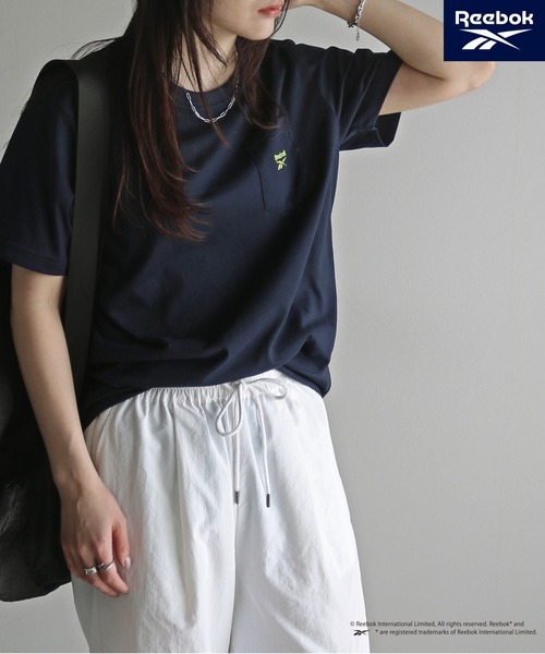 COURO(コウロ)の「【Reebok/リーボック】 ポケット付きワンポイント刺繍ロゴTシャツ(Tシャツ/カットソー・レディース・ブラック/サックスブルー/ホワイト/ネイビー・M/XL/L)」の18枚目の写真