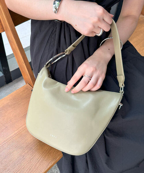 mystic（ミスティック）の「【4色展開】loti ビーンズハンドルBAG（トートバッグ・レディース・グリーン/レッド/ベージュ/ブラック・ONE SIZE）」の4枚目の写真