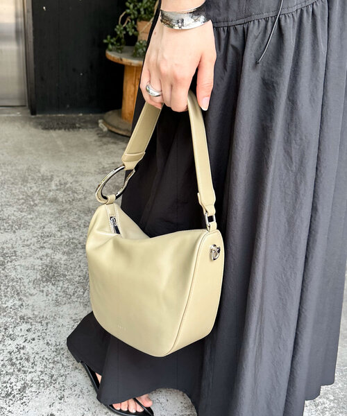 mystic（ミスティック）の「【4色展開】loti ビーンズハンドルBAG（トートバッグ・レディース・グリーン/レッド/ベージュ/ブラック・ONE SIZE）」の15枚目の写真