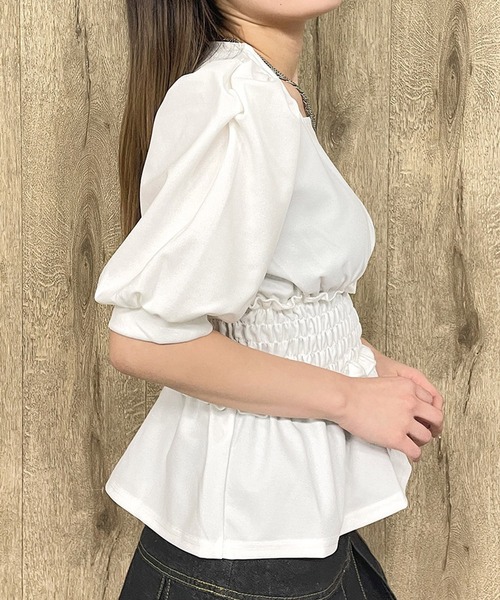 GORGE(ゴージ)の「《美シルエット×スクエアネック》レディース ウエストシャーリングブラウス ボリューム袖 春夏秋(シャツ/ブラウス・レディース・ホワイト/ブラック・F)」の3枚目の写真