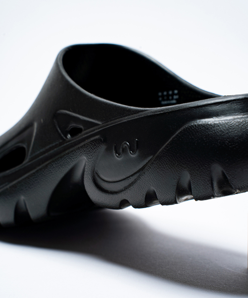 Doubleu(ダブリュー)の「Doubleu / ダブリュー ROMA MULE(サンダル・メンズ・ブラック・40/41/42/43)」の6枚目の写真