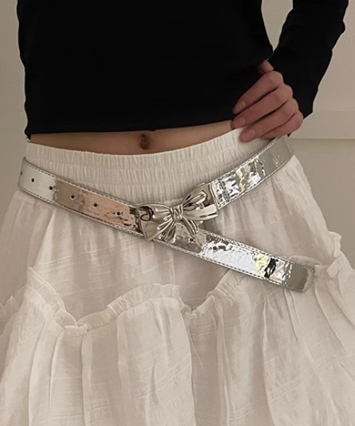 DIAVEL（ディアベル）の「2色展開リボンバックルベルト（ベルト・レディース・ブラック/シルバー・FREE）」の11枚目の写真