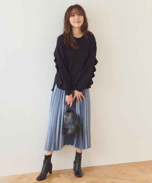 Feroux（フェルゥ）の「【洗える】ダンボール プルオーバー（スウェット・レディース・ブラック系/ライトグレー系/アイボリー系・F）」の4枚目の写真