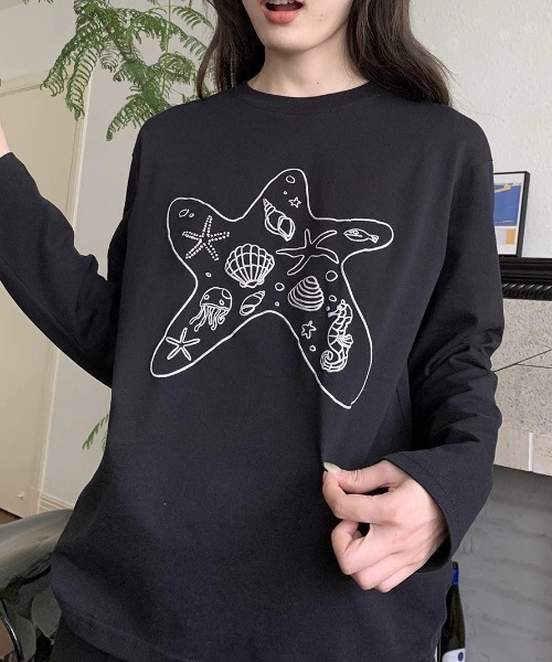 GEMEDA(ジェメダ)の「貝殻プリントT(Tシャツ/カットソー・レディース・ホワイト/ブラック・M)」の1枚目の写真