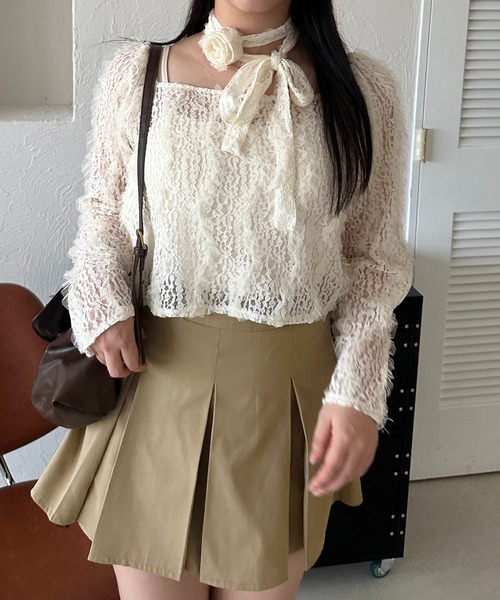 apres jour mignon（アプレジュールミニョン）の「【apresjour mignon SOIE】バラチョーカートップス【ZOZOTOWN限定アイテム】（シャツ/ブラウス・レディース・ブラック/アイボリー・X-LARGE/フリー）」の5枚目の写真