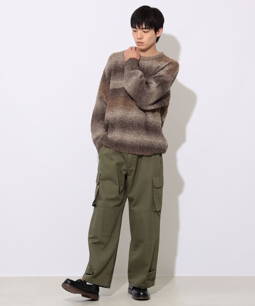 BEAMS HEART(ビームスハート)の「アソート グラデーション クルーネック ニット(ニット/セーター・メンズ・ダークブラウン/ブラウン・SMALL/MEDIUM/LARGE)」の3枚目の写真