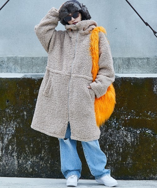 GEVS.(ジェイヴィス)の「ボアモッズコート <大きいサイズ有>GEVS.(モッズコート・レディース・ベージュ/ブラウン・4L/3L/LL/L/M/5L)」の10枚目の写真