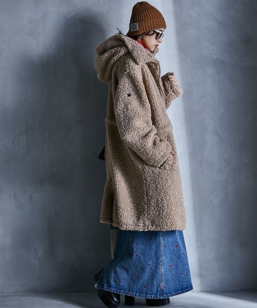 GEVS.(ジェイヴィス)の「ボアモッズコート <大きいサイズ有>GEVS.(モッズコート・レディース・ベージュ/ブラウン・4L/3L/LL/L/M/5L)」の14枚目の写真