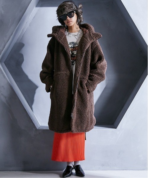 GEVS.(ジェイヴィス)の「ボアモッズコート <大きいサイズ有>GEVS.(モッズコート・レディース・ベージュ/ブラウン・4L/3L/LL/L/M/5L)」の20枚目の写真