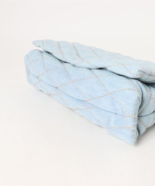 DRESSLAVE（ドレスレイブ）の「GAVA MILANO / denim quilting pochette(デニムキルティングポシェット)（クラッチバッグ・レディース・ブルー・FREE）」の3枚目の写真