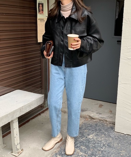 aimoha(アイモハ)の「ステンカラーPUレザージャケット(ブルゾン・レディース・キャメル/ブラック・FREE)」の13枚目の写真