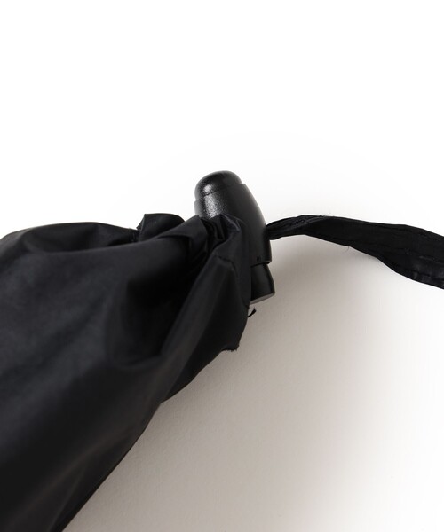 bpr BEAMS（ビーピーアール ビームス ）の「【コンパクト】UVカット 晴雨兼用 折り畳み傘 ②（折りたたみ傘・レディース・シルバー/ブラック・ONE SIZE）」の9枚目の写真