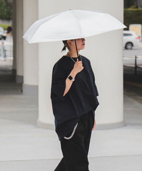 bpr BEAMS（ビーピーアール ビームス ）の「【コンパクト】UVカット 晴雨兼用 折り畳み傘 ②（折りたたみ傘・レディース・シルバー/ブラック・ONE SIZE）」の19枚目の写真
