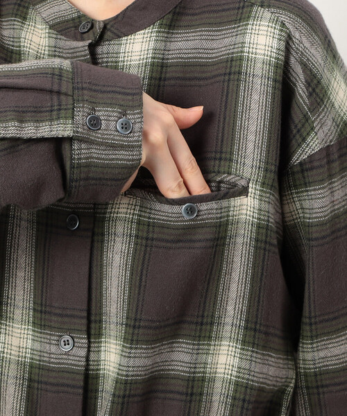 ONIGIRI（オニギリ）の「起毛チェック　シャツワンピース（シャツワンピース・レディース・チャコール/ベージュ・FREE）」の10枚目の写真