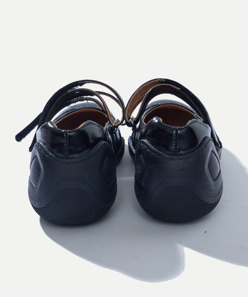 WHO'S WHO gallery（フーズフーギャラリー）の「【HiNT/ヒント】ウィングチップストラップシューズ（ローファー・レディース・ブラック/シルバー・39/38/37）」の6枚目の写真