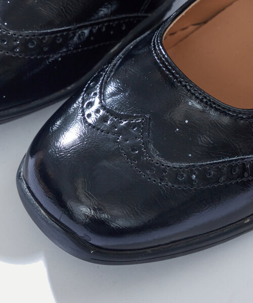 WHO'S WHO gallery（フーズフーギャラリー）の「【HiNT/ヒント】ウィングチップストラップシューズ（ローファー・レディース・ブラック/シルバー・39/38/37）」の7枚目の写真