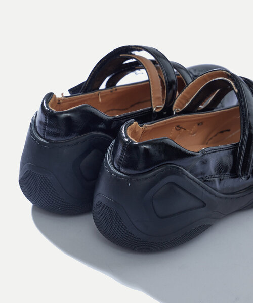 WHO'S WHO gallery（フーズフーギャラリー）の「【HiNT/ヒント】ウィングチップストラップシューズ（ローファー・レディース・ブラック/シルバー・39/38/37）」の9枚目の写真