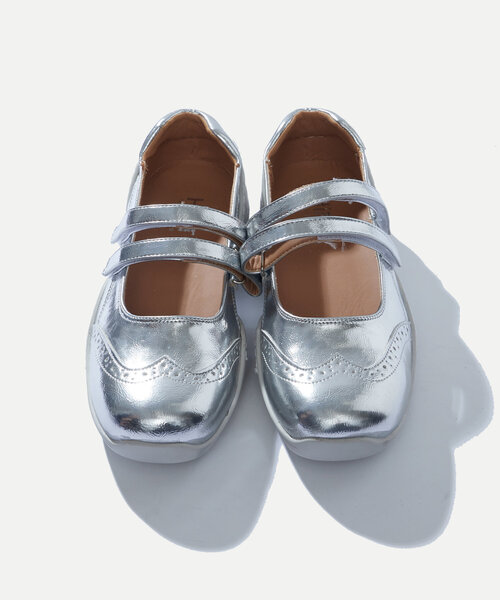 WHO'S WHO gallery（フーズフーギャラリー）の「【HiNT/ヒント】ウィングチップストラップシューズ（ローファー・レディース・ブラック/シルバー・39/38/37）」の11枚目の写真