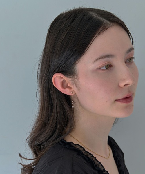 Phoebe(フィービィー)の「【金属アレルギー対応】【痛くないシリーズ】ドリッピングパールライトフィットイヤリング(イヤリング・レディース・シャンパン・FREE)」の9枚目の写真