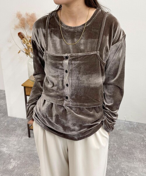 fredy emue(フレディエミュ)の「ベロアロンTビスチェセット(Tシャツ/カットソー・レディース・ブラック/グレイッシュブルー/ブラウン・38)」の1枚目の写真