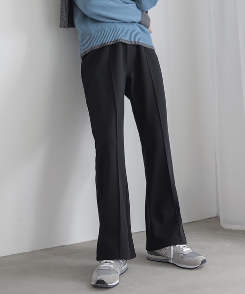 n'OrLABEL（ノアールレーベル）の「『裏起毛カットジョーゼットフレアパンツ』（スラックス・レディース・ブラック/グリーン/ブラウン・1/2）」の2枚目の写真