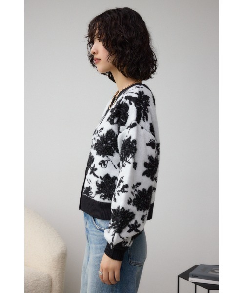 AZUL by moussy（アズールバイマウジー）の「2WAY花柄ジャガードカーディガン（カーディガン/ボレロ・レディース・ブラック系その他/グレー系その他・FREE）」の7枚目の写真