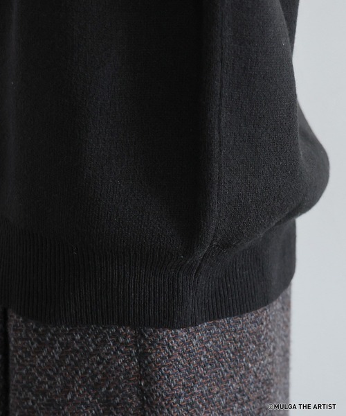 MULGA（モルガ）の「【MULGA THE LIFE】コラボ/イラストサガラワッペンニット（ニット/セーター・メンズ・グリーン/アイボリー/ブラック・MEDIUM/LARGE）」の4枚目の写真