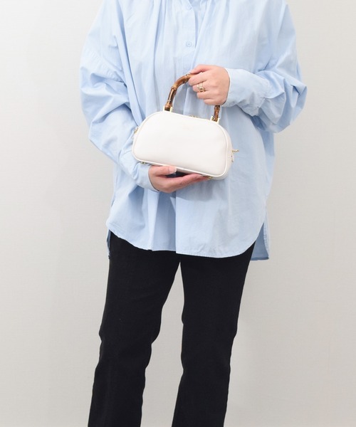 CHRISTIAN VILLA（クリスチャンヴィラ）の「【CHRISTIAN VILLA】バンブーハンドルミニバッグ(Q56407)（ハンドバッグ・レディース・ホワイト/ブラック・ALL）」の4枚目の写真