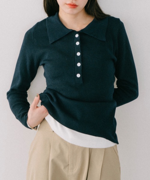 DRWCYS(ドロシーズ)の「フロントボタンレイヤードニット(ニット/セーター・レディース・ネイビー/グレー・FREE)」の2枚目の写真