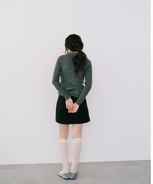 DRWCYS(ドロシーズ)の「フロントボタンレイヤードニット(ニット/セーター・レディース・ネイビー/グレー・FREE)」の9枚目の写真