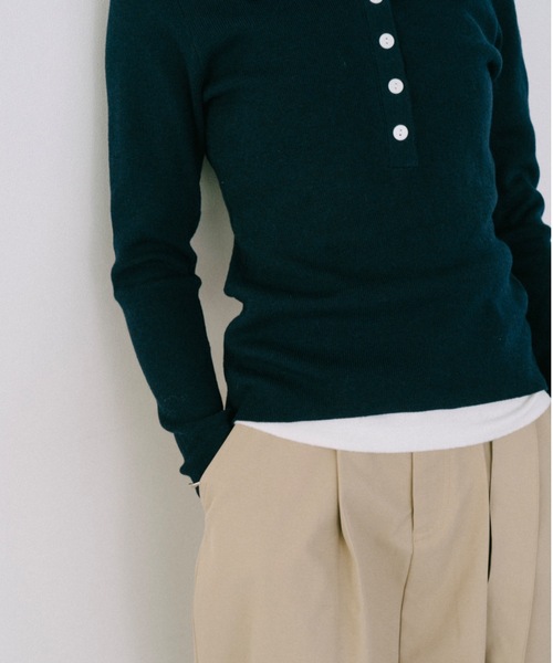 DRWCYS(ドロシーズ)の「フロントボタンレイヤードニット(ニット/セーター・レディース・ネイビー/グレー・FREE)」の4枚目の写真