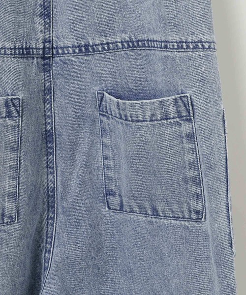 BAYFLOW（ベイフロー）の「[肩紐調節可能★]デニムサロペット(KIDS)（サロペット/オーバーオール・キッズ・インディゴブルー・150cm/130cm/110cm）」の4枚目の写真