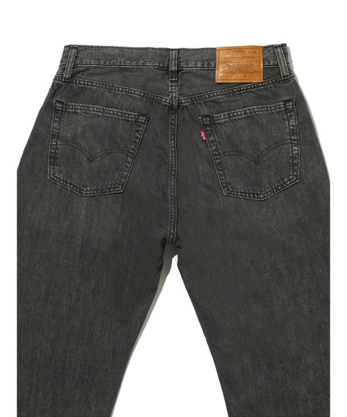 Levi's(リーバイス)の「Levi's/リーバイス 555(TM) ジーンズ リラックスストレート(デニムパンツ・メンズ・ブラック/ライトインディゴブルー/インディゴブルー・W28 L32/W29 L32/W30 L32/W31 L32/W32 L32/W33 L32/W34 L32/W36 L32)」の9枚目の写真