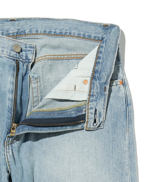 Levi's(リーバイス)の「Levi's/リーバイス 555(TM) ジーンズ リラックスストレート(デニムパンツ・メンズ・ブラック/ライトインディゴブルー/インディゴブルー・W28 L32/W29 L32/W30 L32/W31 L32/W32 L32/W33 L32/W34 L32/W36 L32)」の21枚目の写真