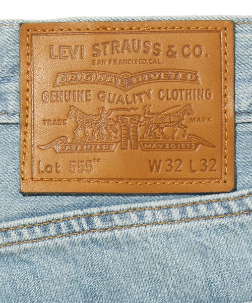 Levi's(リーバイス)の「Levi's/リーバイス 555(TM) ジーンズ リラックスストレート(デニムパンツ・メンズ・ブラック/ライトインディゴブルー/インディゴブルー・W28 L32/W29 L32/W30 L32/W31 L32/W32 L32/W33 L32/W34 L32/W36 L32)」の17枚目の写真