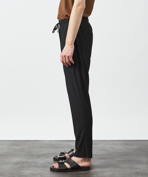 AH ABAHOUSE（エーエイチアバハウス）の「【AH ABAHOUSE/セットアップ対応】プリーツ イージー スラックス パンツ（その他パンツ・メンズ・ブラック/グレイッシュベージュ/チャコールグレー・46/48）」の4枚目の写真