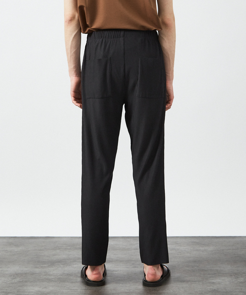 AH ABAHOUSE（エーエイチアバハウス）の「【AH ABAHOUSE/セットアップ対応】プリーツ イージー スラックス パンツ（その他パンツ・メンズ・ブラック/グレイッシュベージュ/チャコールグレー・46/48）」の5枚目の写真