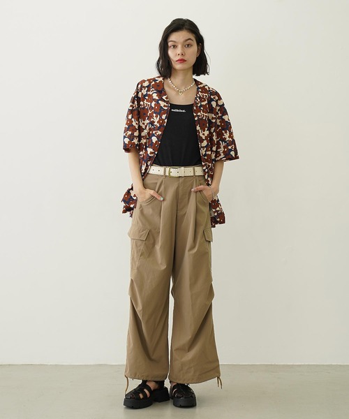 MILKFED.(ミルクフェド)の「FLORAL ALL OVER PATTERN SHIRT(シャツ/ブラウス・レディース・ブラウン/ライトピンク/ブルー・ONE SIZE)」の9枚目の写真
