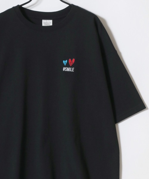 SMILEY FACE(スマイリーフェイス)の「SMILEY FACE/スマイリーフェイス 吸水速乾/UVカット オーバーサイズ バックプリント ロゴ ワンポイント刺繍 半袖Tシャツ/レディース メンズ(Tシャツ/カットソー・レディース・ブルー系その他/ネイビー/ホワイト系その他/ホワイト/ブラック系その他4/ホワイト系その他3/ブラック系その他5/ブラック系その他3/ホワイト系その他2/ブラック系その他/ブラック系その他2/ブラック・M/LL/L)」の20枚目の写真