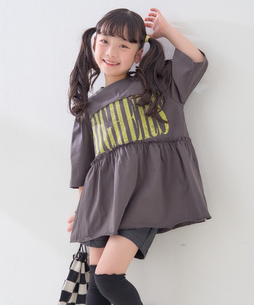 CIAOPANIC TYPY（チャオパニックティピー）の「【KIDS】かすれロゴパフスリーブミニワンピ（ワンピース・キッズ・アイボリー/グレー/チャコールグレー・SMALL/MEDIUM/LARGE/X-LARGE/XX-LARGE）」の3枚目の写真