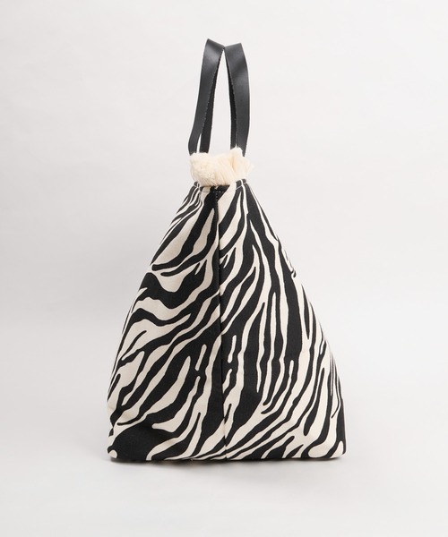 The Bagmati(ザバグマティ)の「【The Bagmati】ゼブラキャンバストートバッグ-CANVAS TOTE BAG with FRIENGE TOP(トートバッグ・レディース・ゼブラ・FREE)」の17枚目の写真