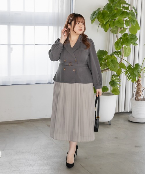 CLETTE(クレット)の「ドッキングプリーツワンピース(ワンピース・レディース・グレー/ピンク/ベージュ・4L/3L/LL)」の2枚目の写真