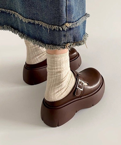 SVEC（シュベック）の「ベルトポイント 厚底 サボサンダル（サンダル・レディース・ブラウン/ブラック・40/39/38/37/36/35）」の14枚目の写真